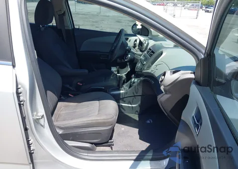 2014 Chevrolet Sonic Lt Auto from USA, damaged, VIN 1G1JC5SH8E4165900